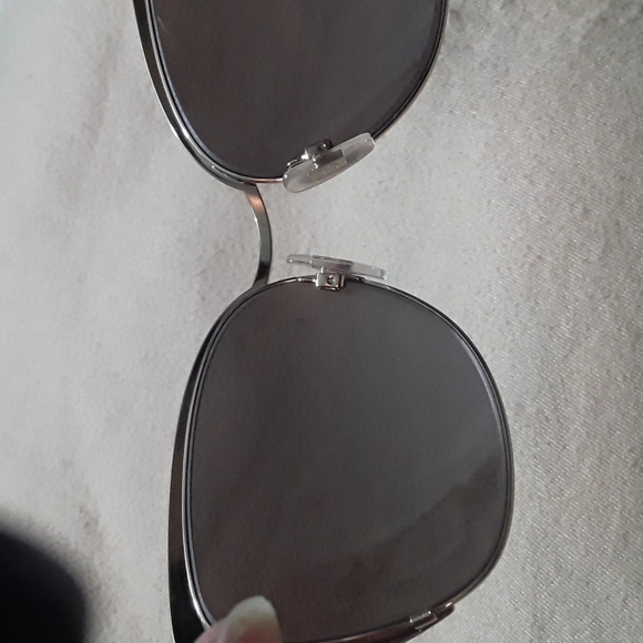 Dolce & Gabbana Sunglasses - Picture 6 of 16